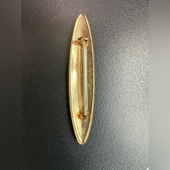 Vintage Etched Leaf Gold-Tone Brooch - Picture 2 of 4